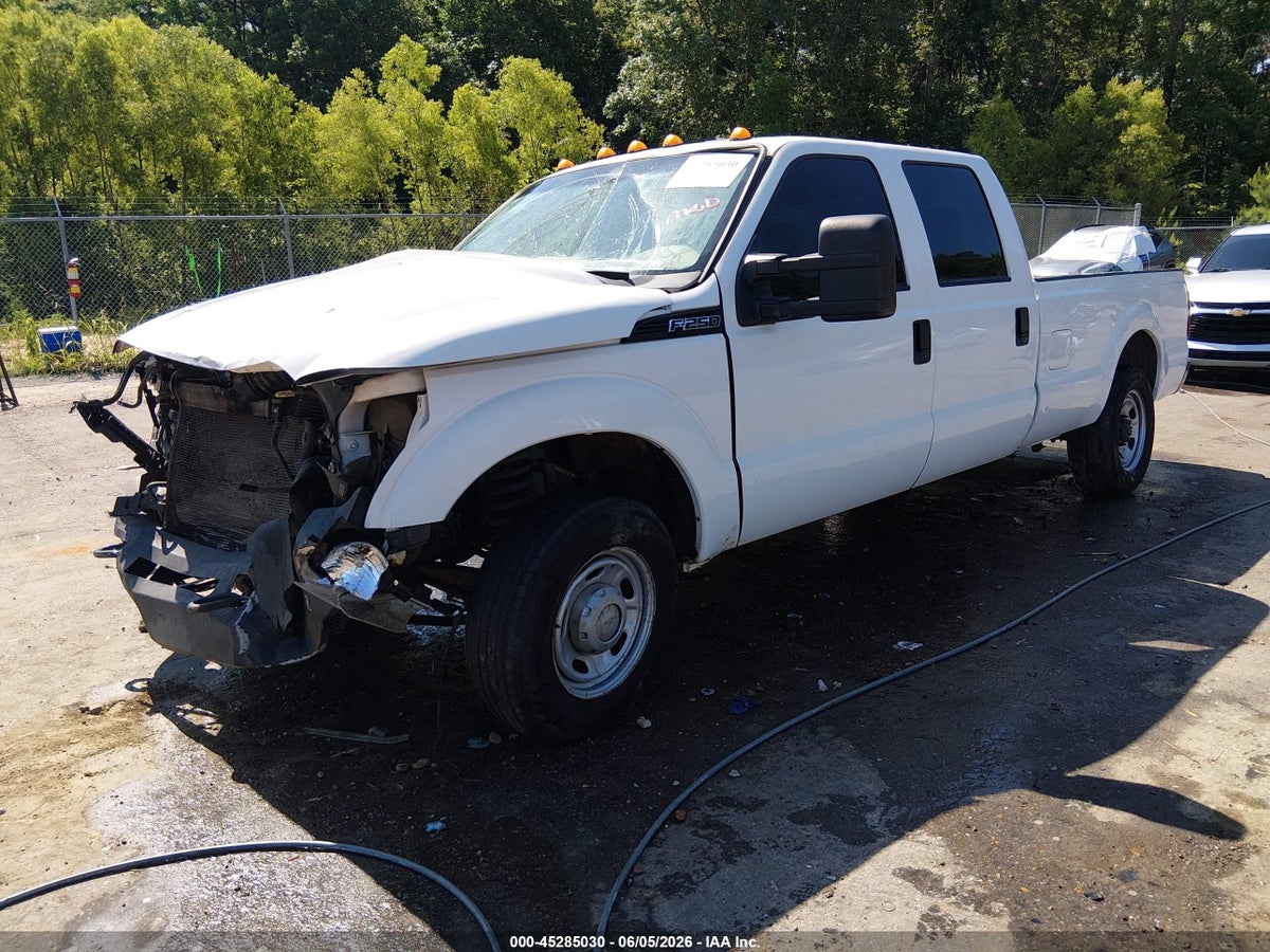 2012 FORD F-250 XL — снимка 2