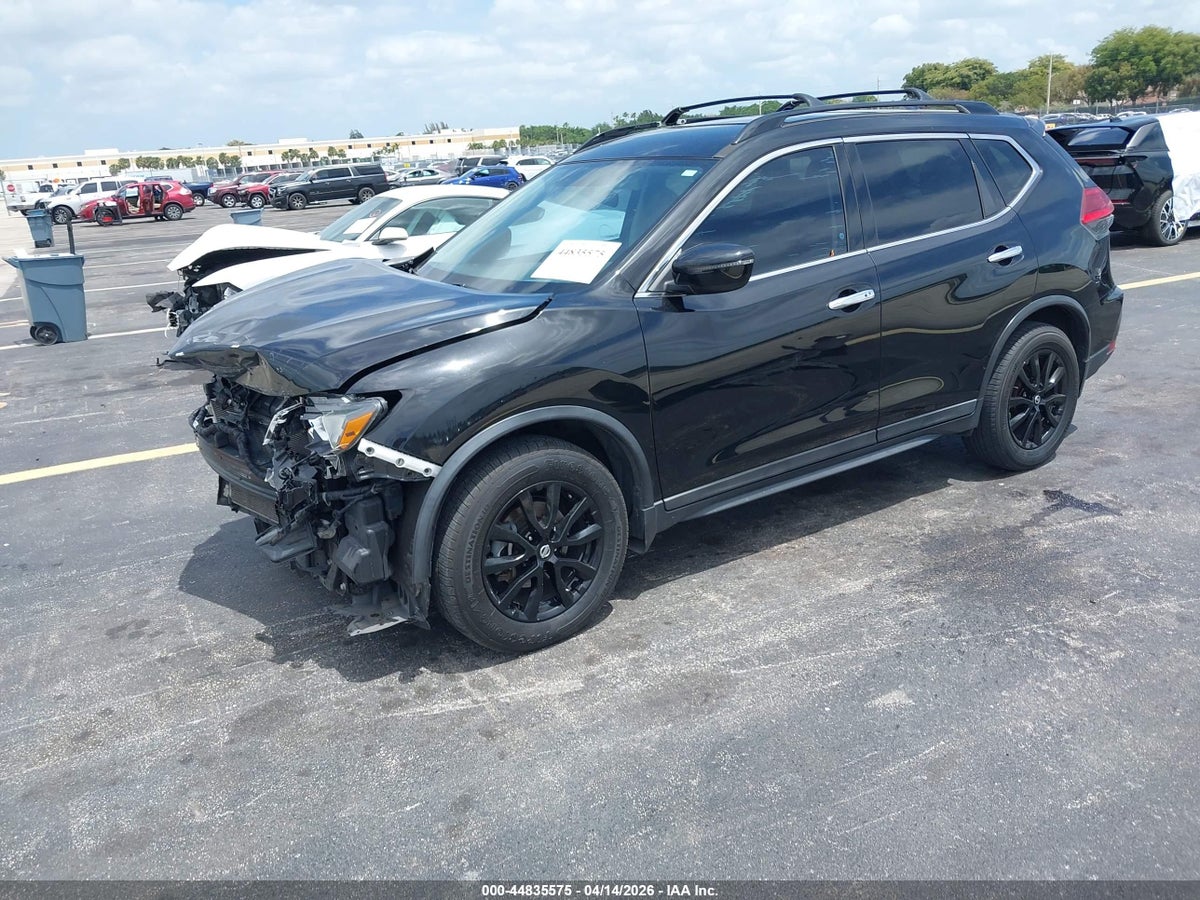 2017 NISSAN ROGUE SV — снимка 2