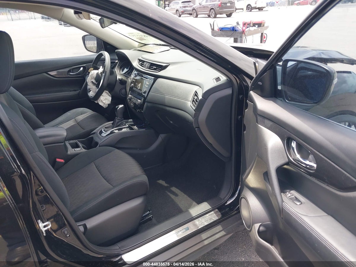 2017 NISSAN ROGUE SV — снимка 5
