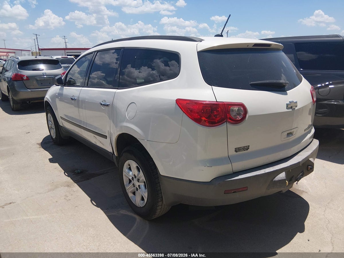 2011 CHEVROLET TRAVERSE LS — снимка 3