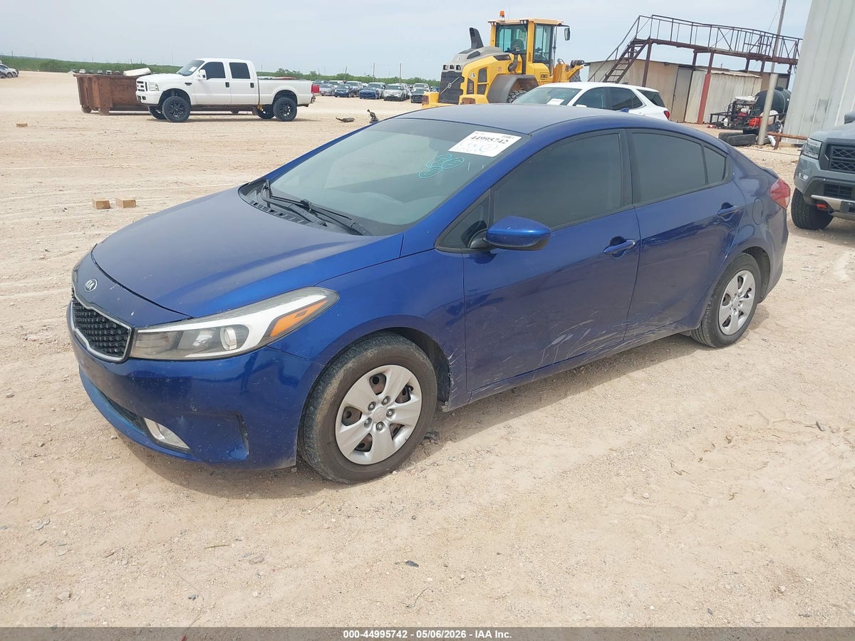 2017 KIA FORTE LX — снимка 2
