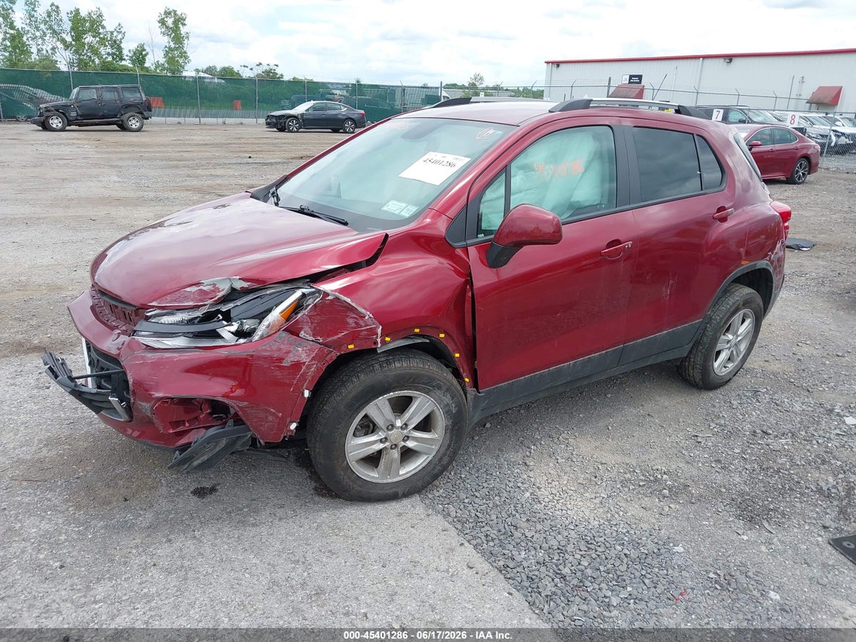 2022 CHEVROLET TRAX AWD LT — снимка 2