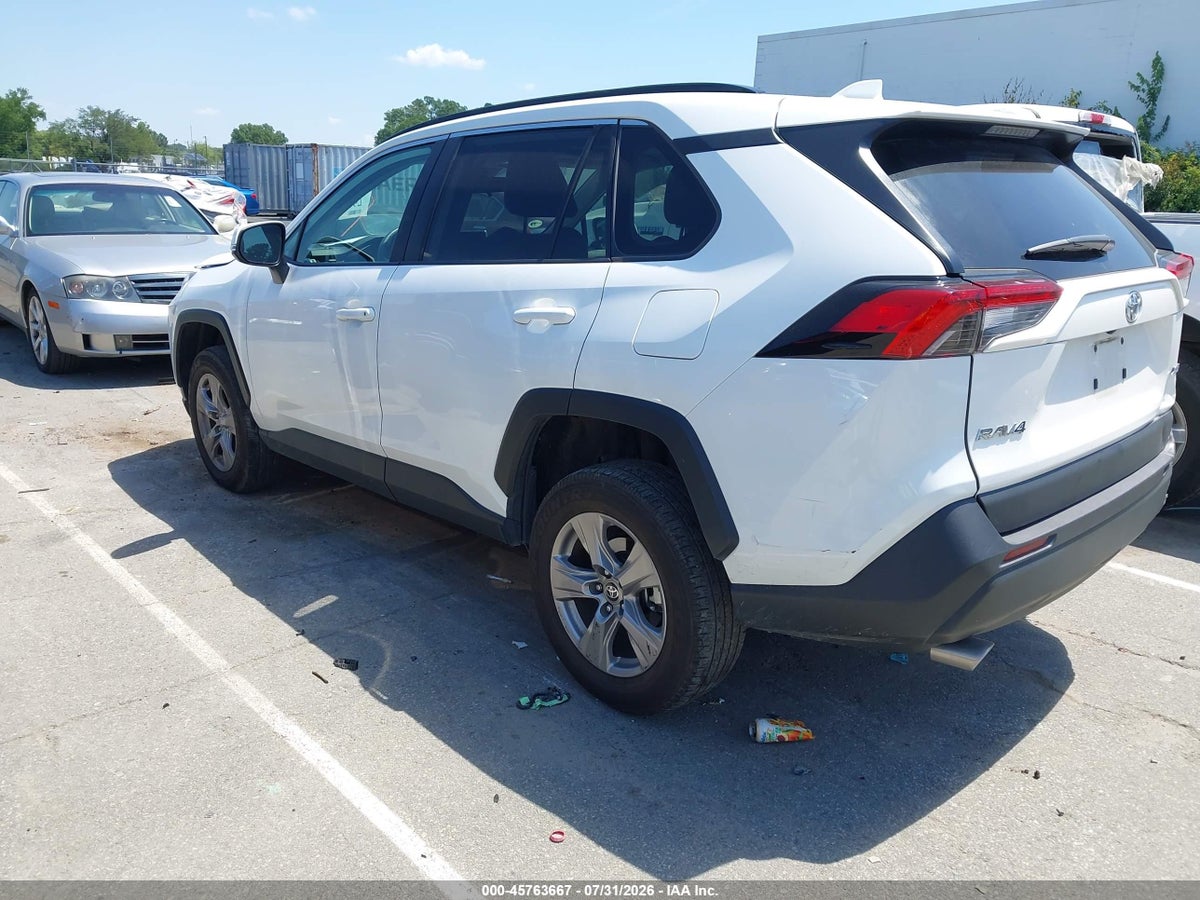 2023 TOYOTA RAV4 XLE — снимка 3