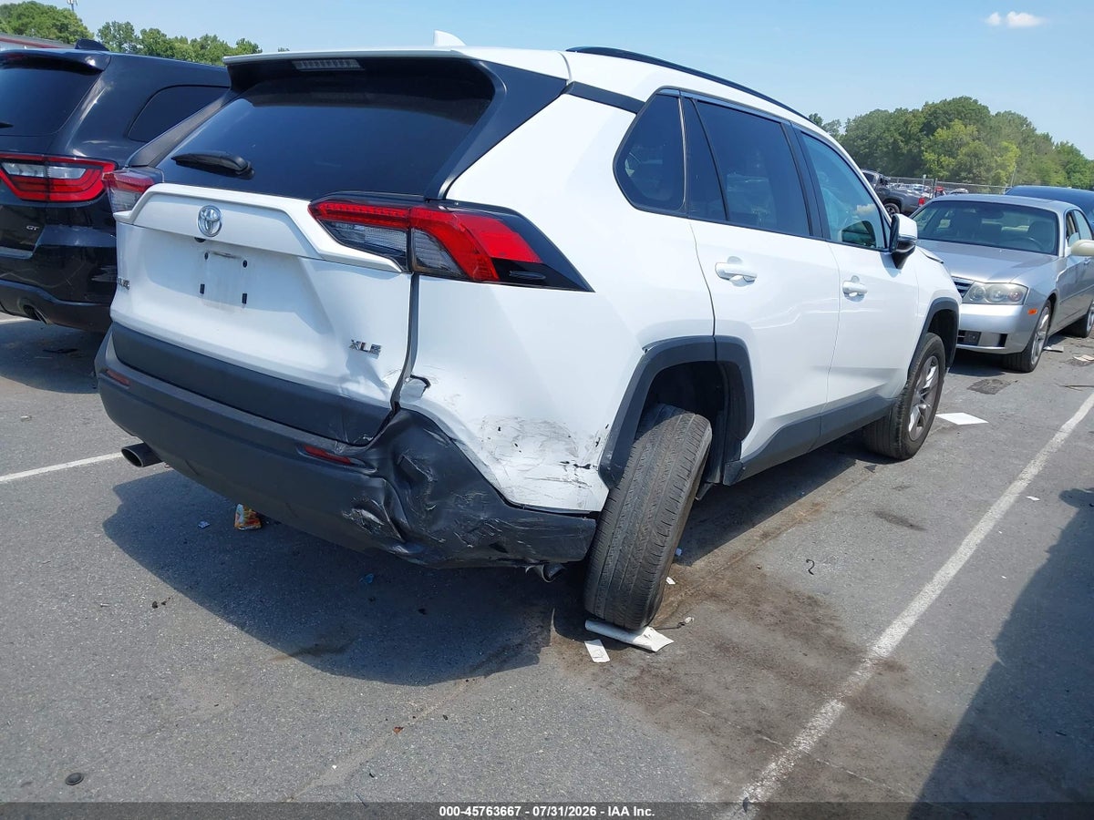 2023 TOYOTA RAV4 XLE — снимка 4