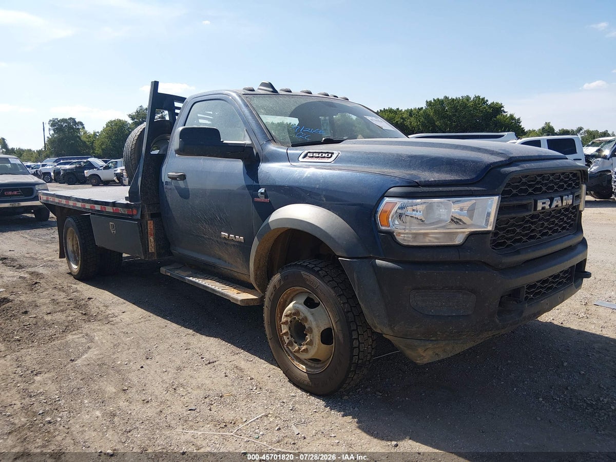 2022 RAM 5500 CHASSIS TRADESMAN/SLT