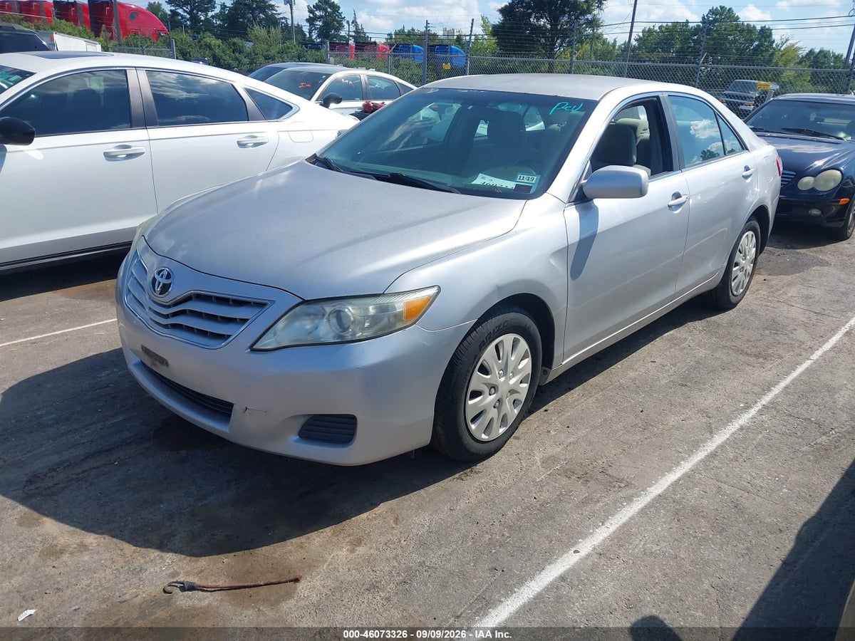 2011 TOYOTA CAMRY — снимка 2