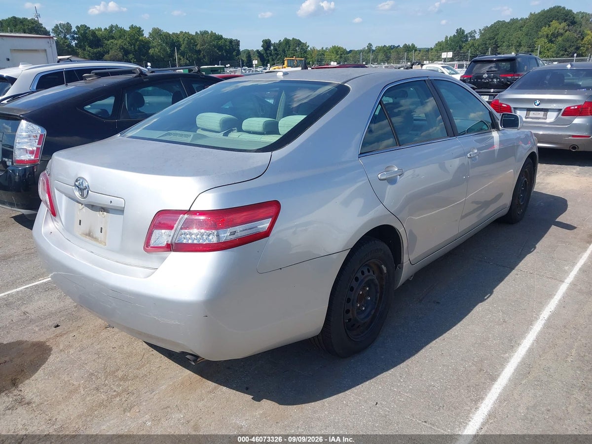 2011 TOYOTA CAMRY — снимка 4
