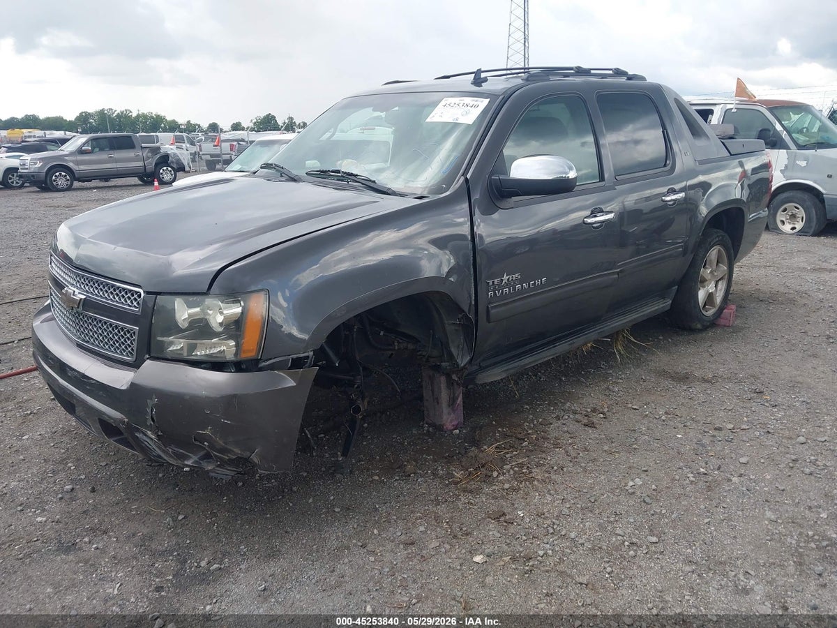 2011 CHEVROLET AVALANCHE 1500 LT1 — снимка 2