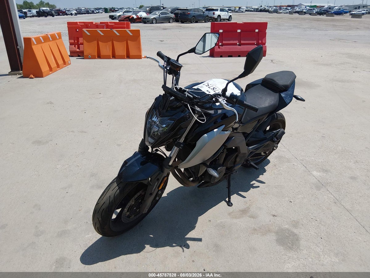 2022 CF MOTO 650NK — снимка 2
