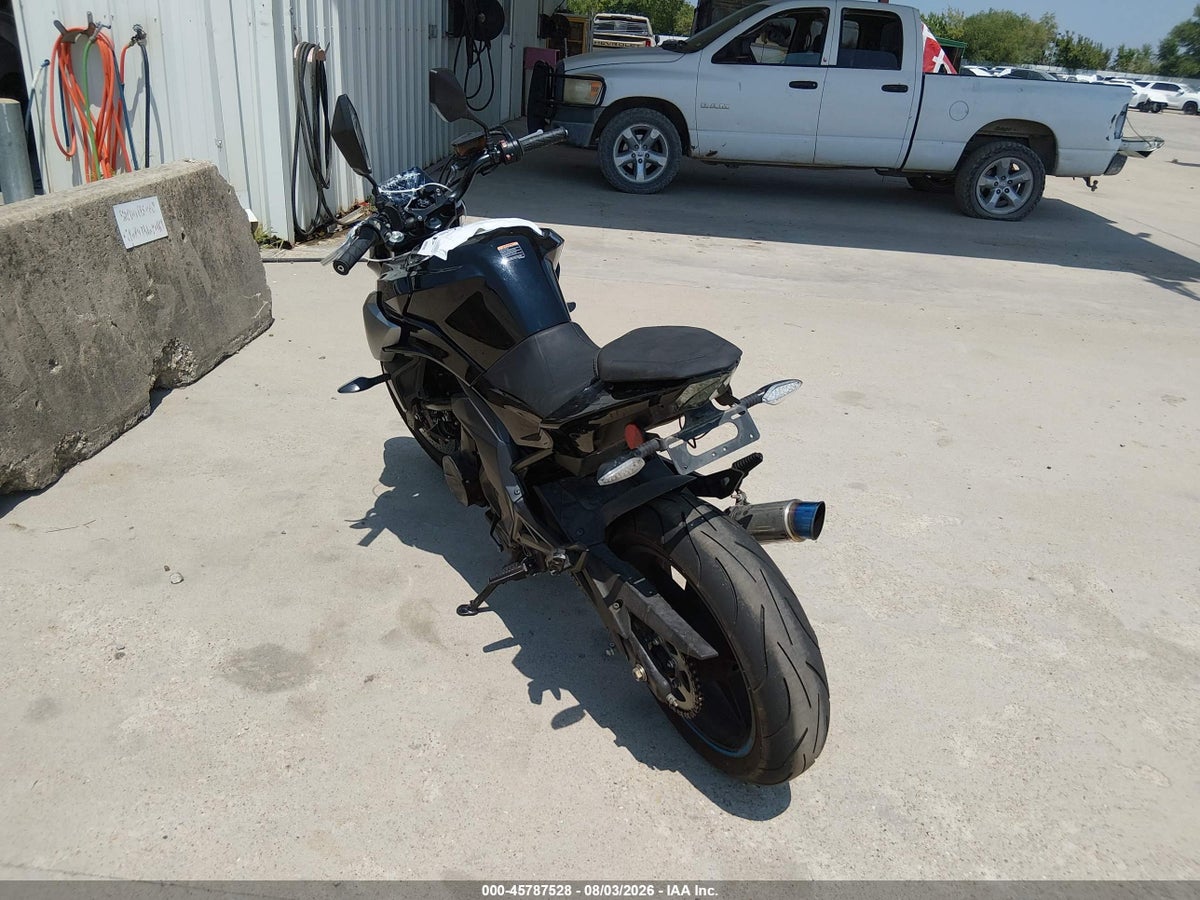 2022 CF MOTO 650NK — снимка 3