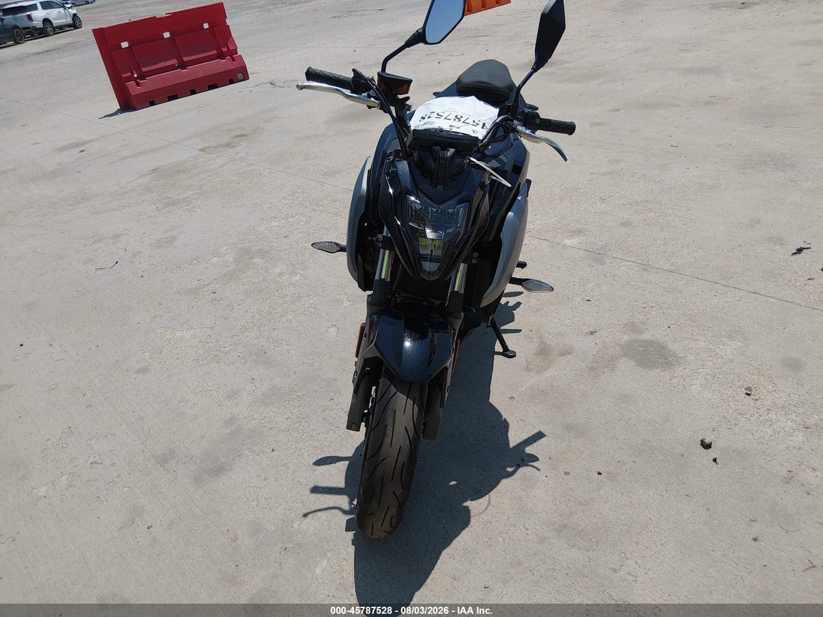2022 CF MOTO 650NK — снимка 5