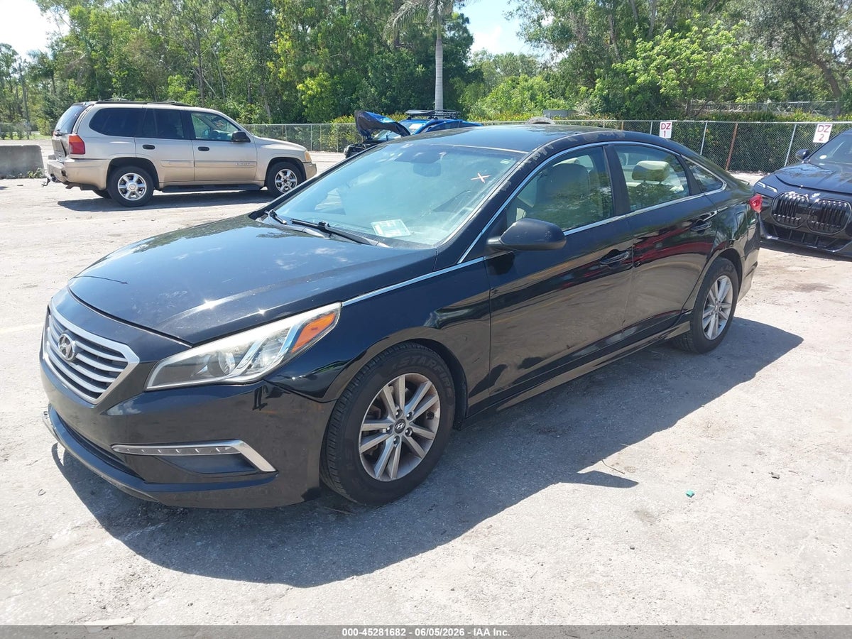 2015 HYUNDAI SONATA SE — снимка 2