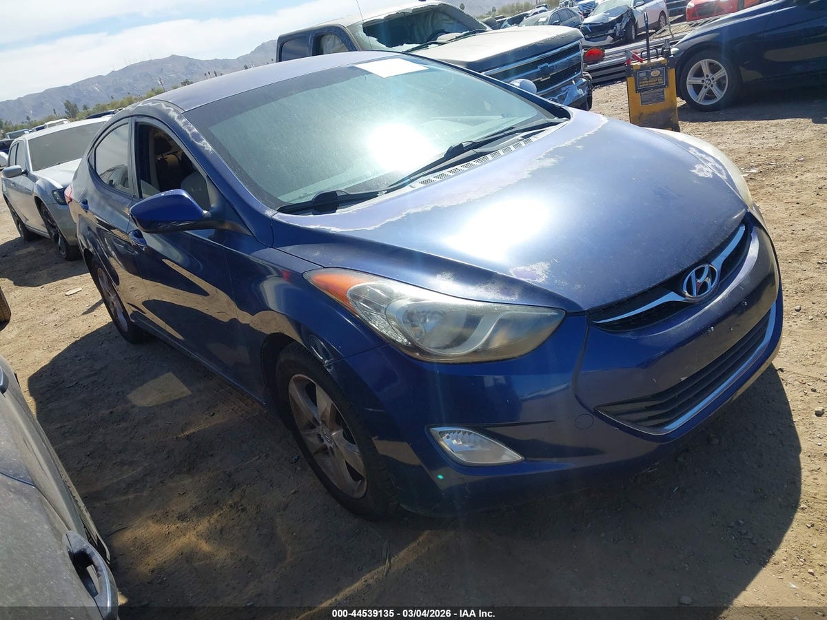 2013 HYUNDAI ELANTRA GLS