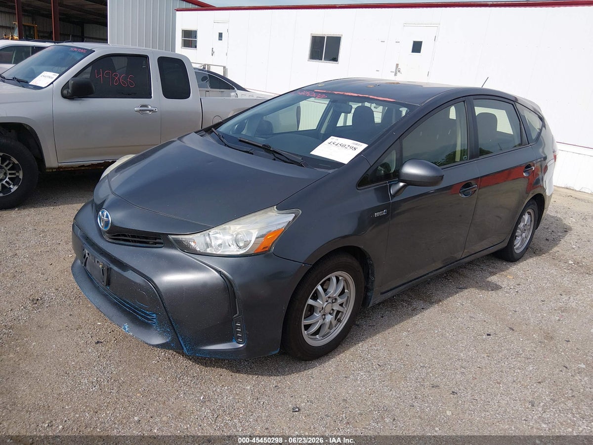 2015 TOYOTA PRIUS V TWO — снимка 2