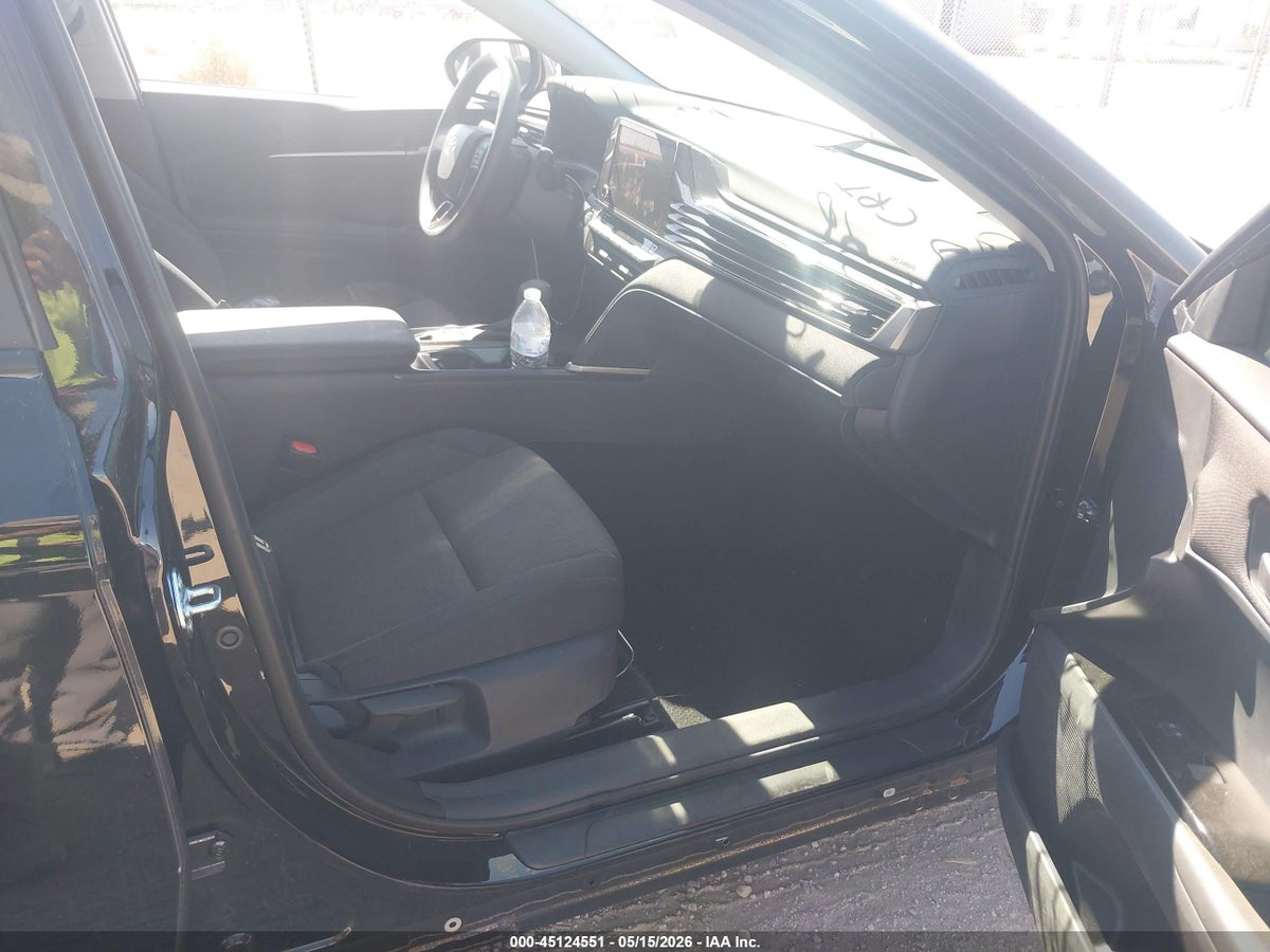 2026 TOYOTA CAMRY LE — снимка 5