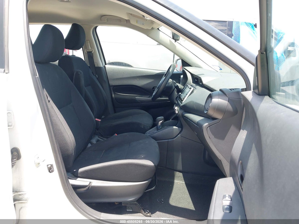 2023 NISSAN KICKS S XTRONIC CVT