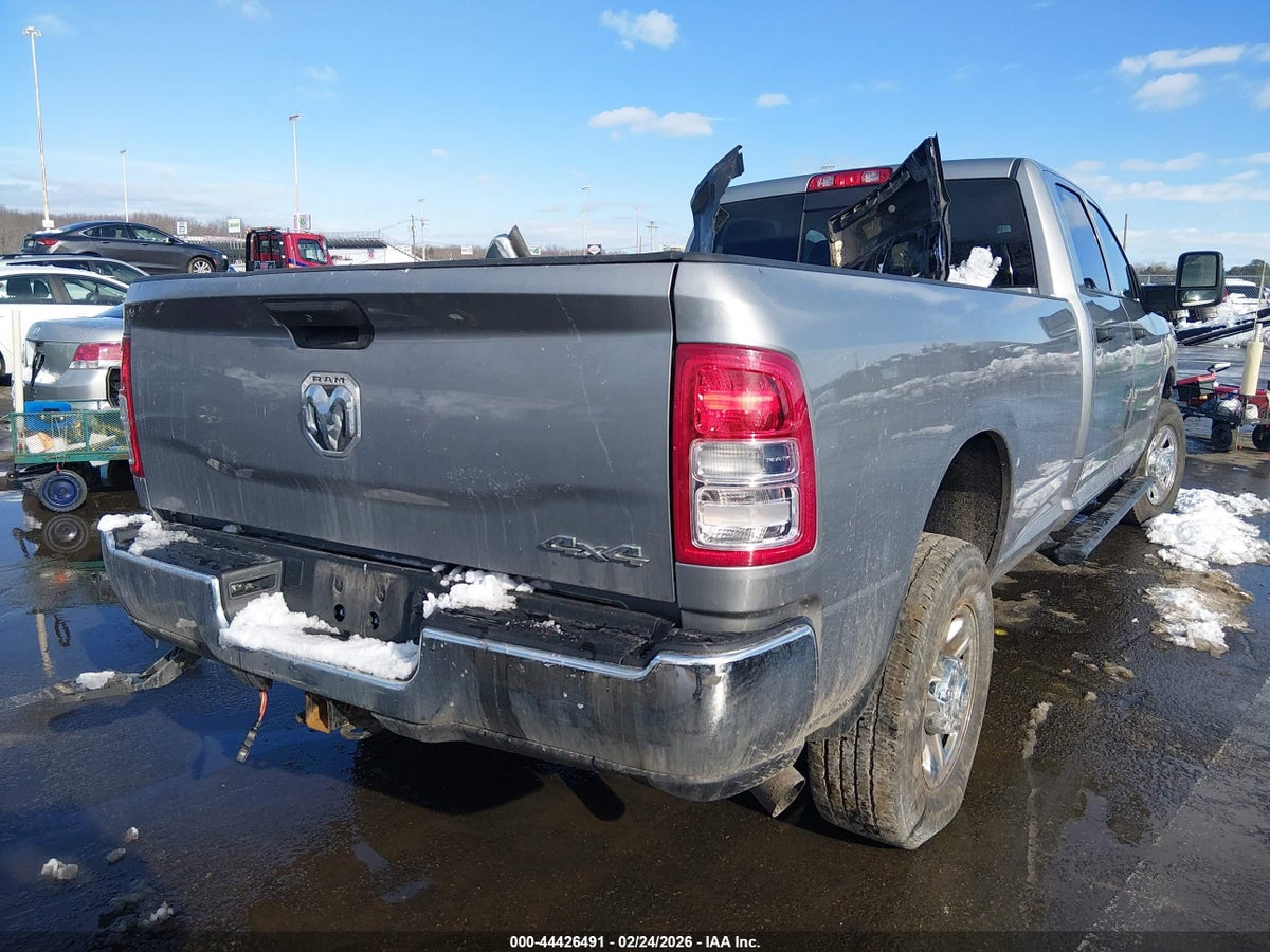 2023 RAM 2500 TRADESMAN 4X4 8' BOX — снимка 4