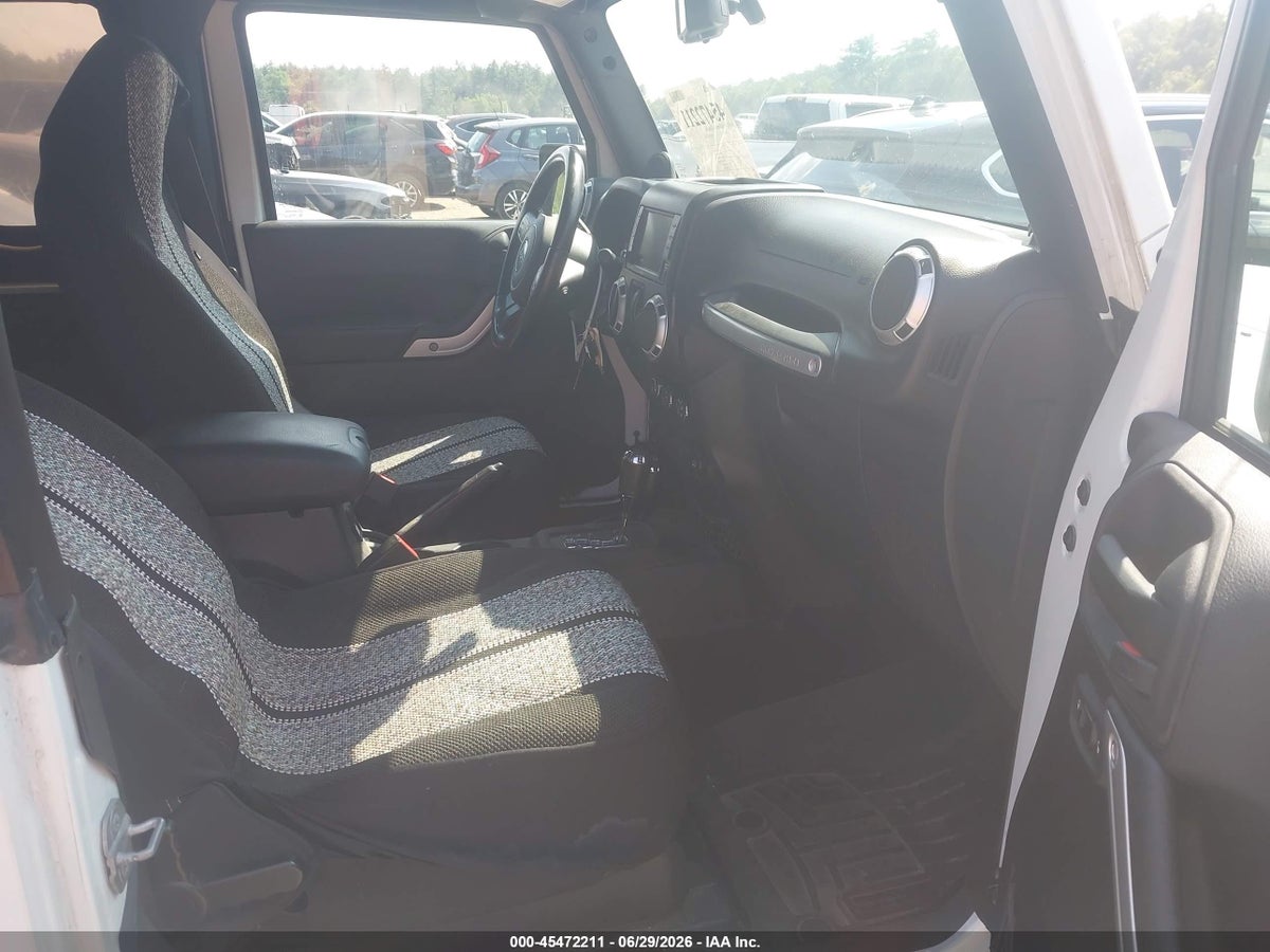 2014 JEEP WRANGLER SAHARA — снимка 5