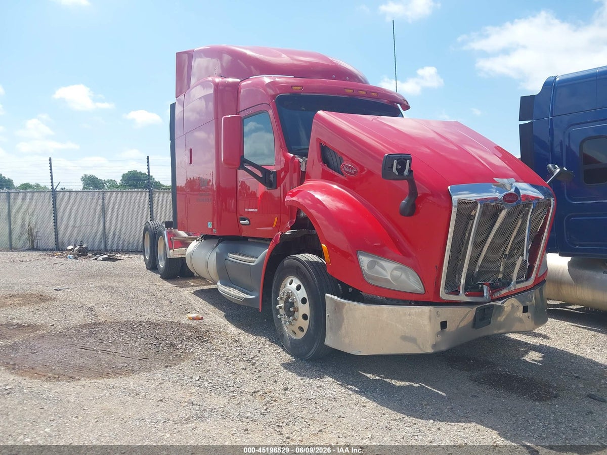 2016 PETERBILT 579