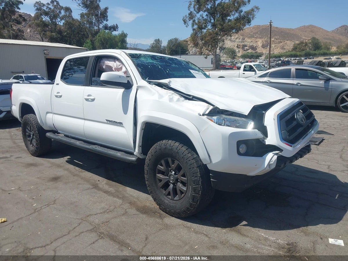 2020 TOYOTA TACOMA SR5 V6