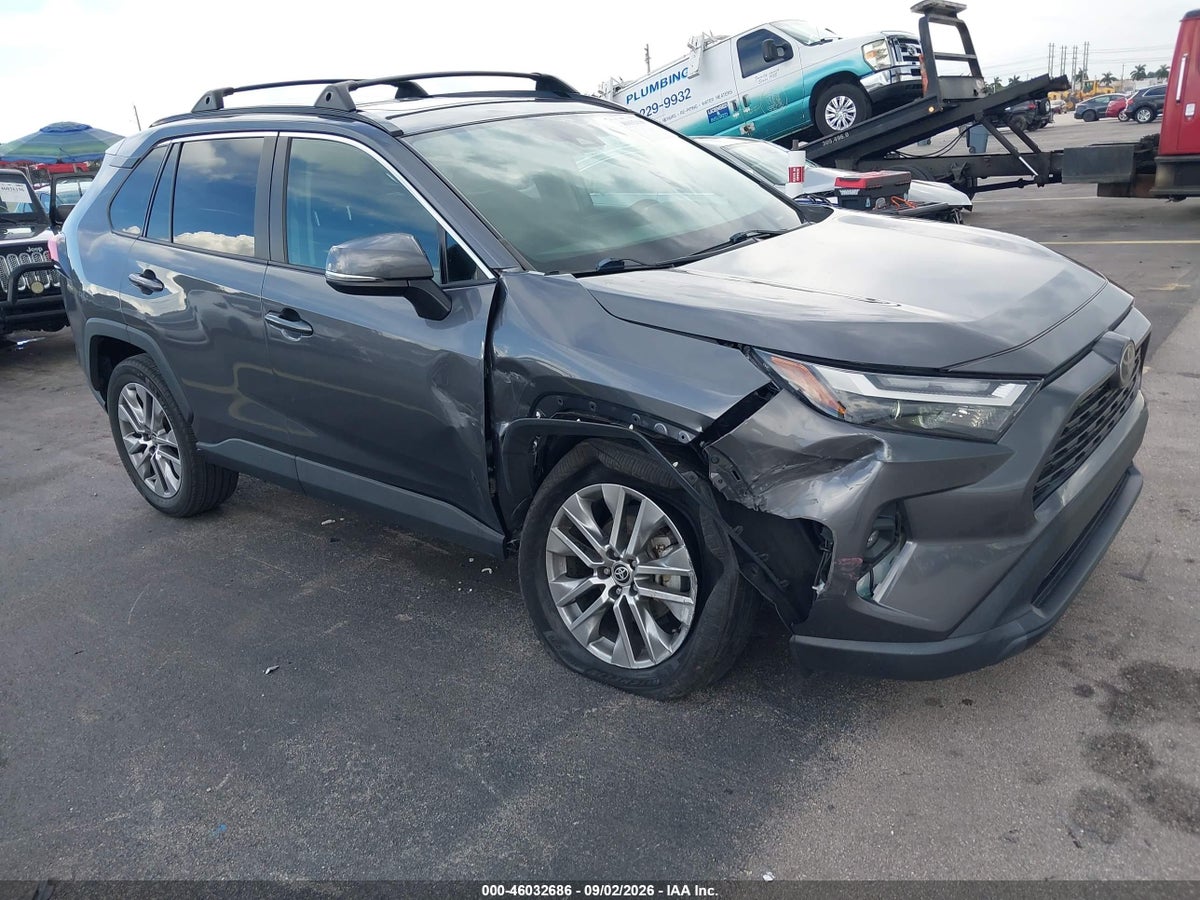 2022 TOYOTA RAV4 XLE PREMIUM