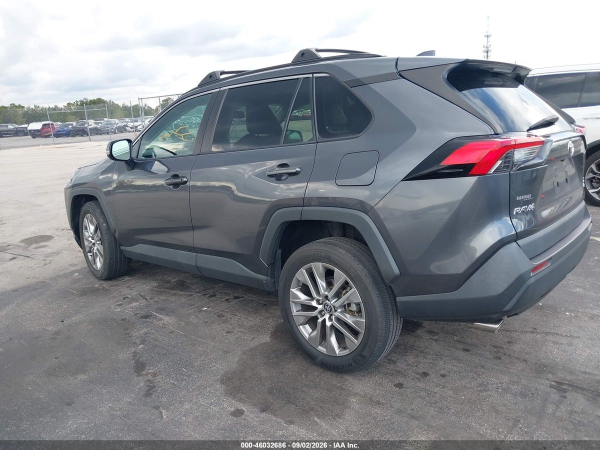 2022 TOYOTA RAV4 XLE PREMIUM — снимка 3