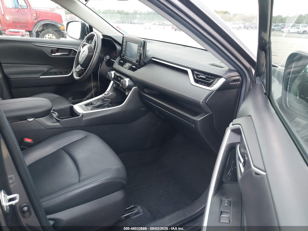 2022 TOYOTA RAV4 XLE PREMIUM — снимка 5