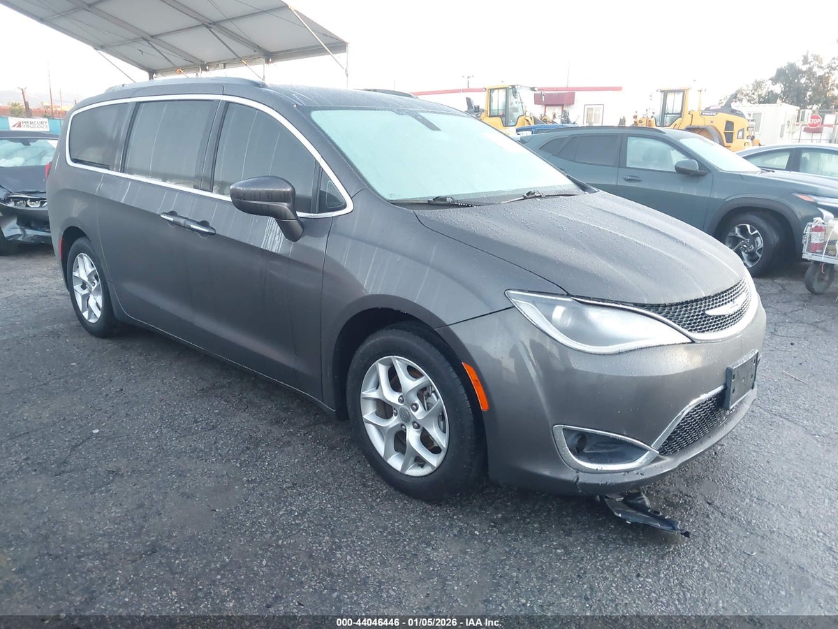 2018 CHRYSLER PACIFICA TOURING PLUS