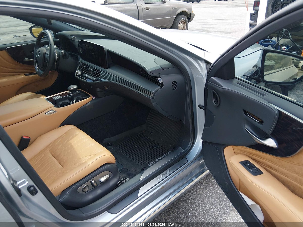 2024 LEXUS LS 500 — снимка 5