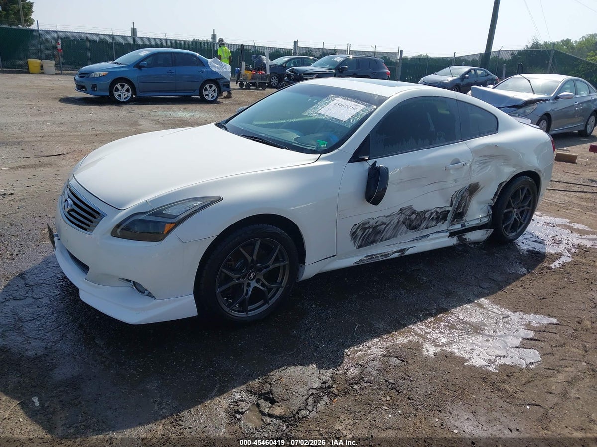 2013 INFINITI G37X — снимка 2