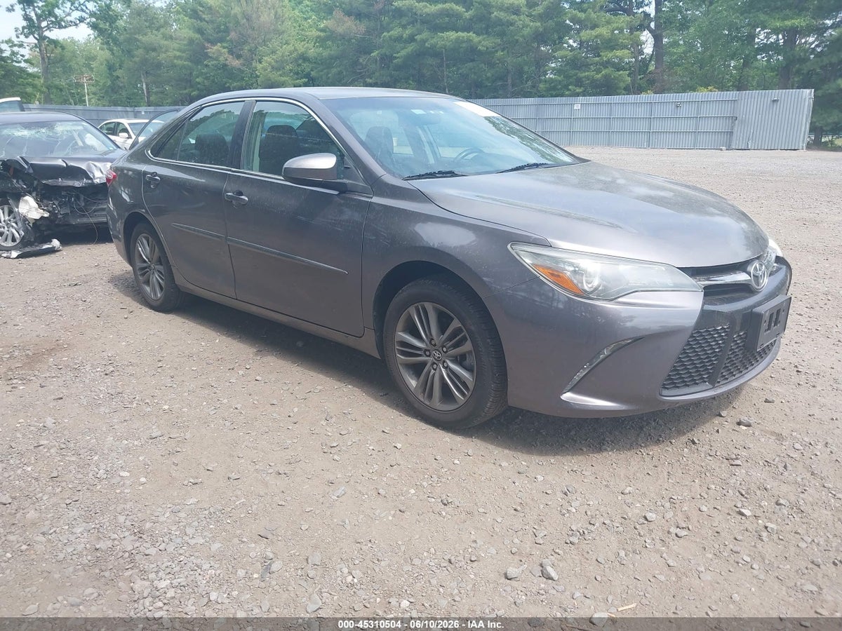 2017 TOYOTA CAMRY SE