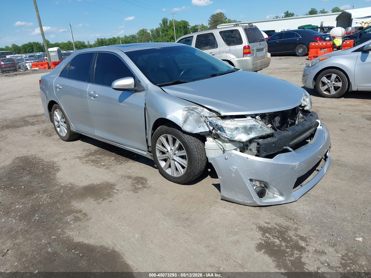 2012 TOYOTA CAMRY XLE
