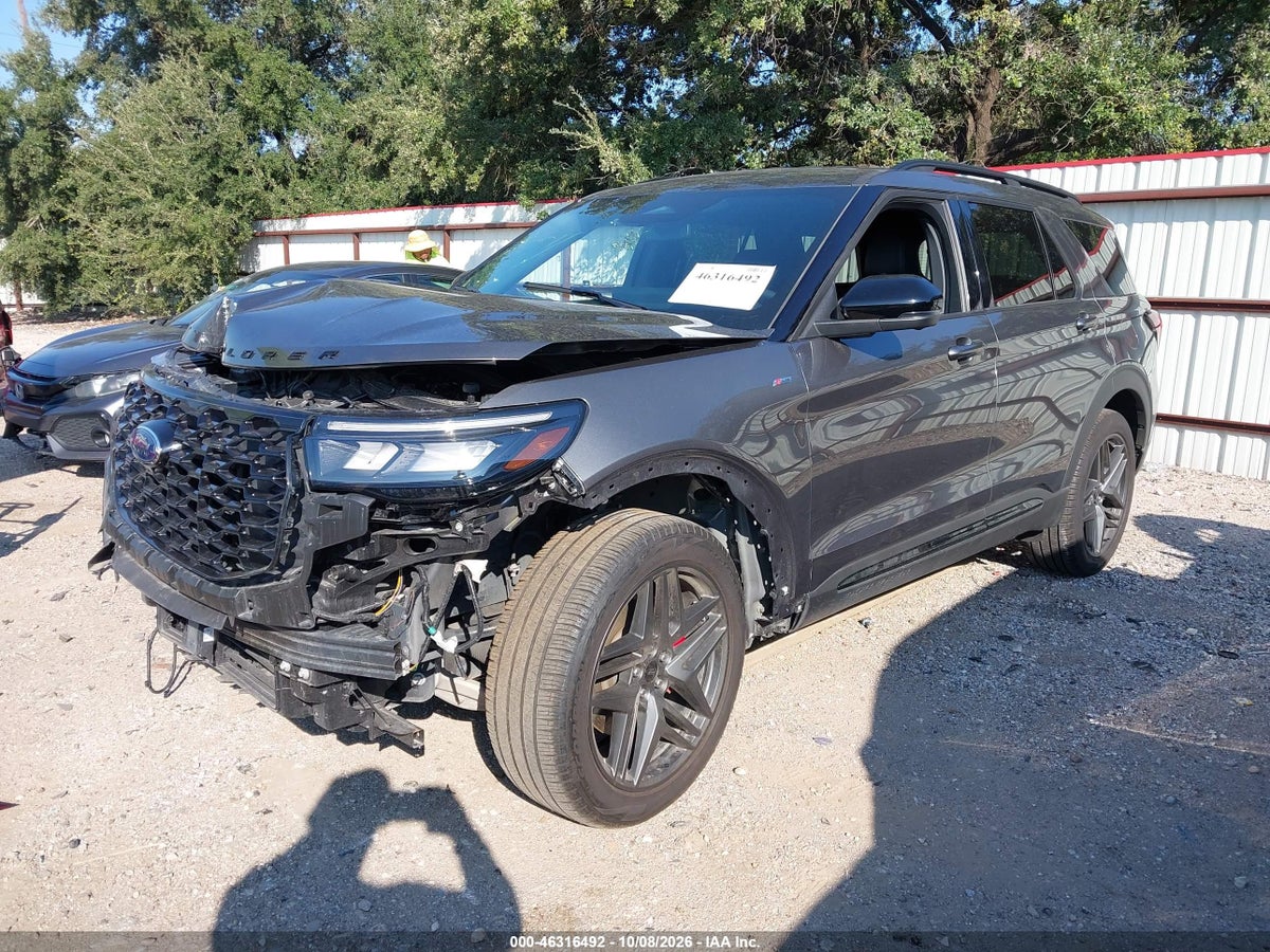 2026 FORD EXPLORER ST-LINE — photo 2