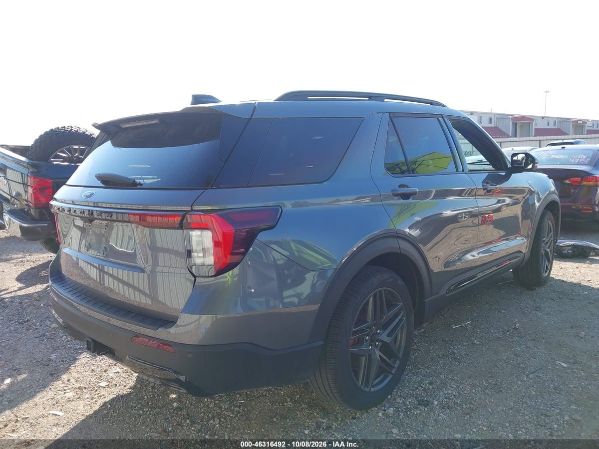 2026 FORD EXPLORER ST-LINE — photo 4