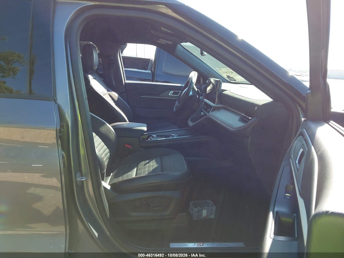 2026 FORD EXPLORER ST-LINE — photo 5