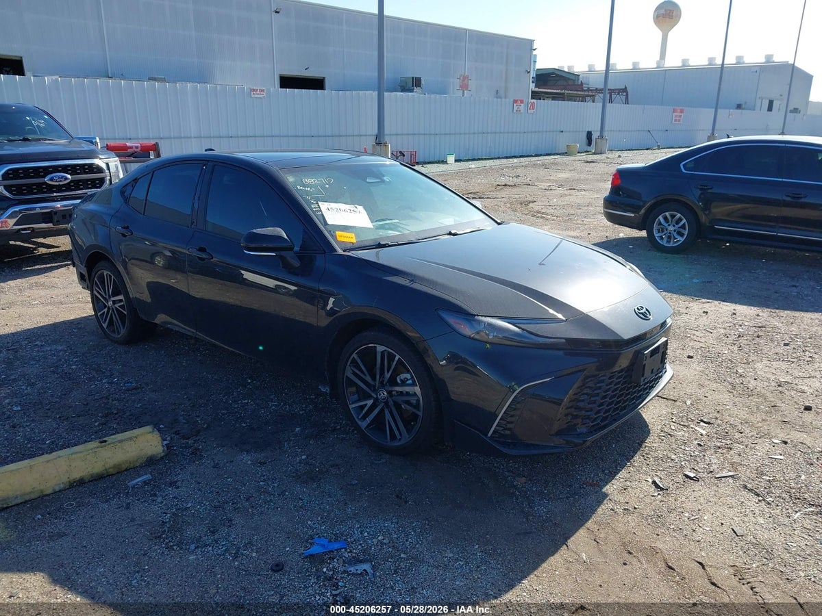 2025 TOYOTA CAMRY XSE