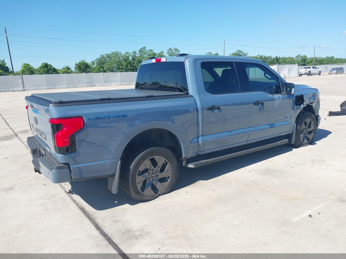 2023 FORD F-150 LIGHTNING XLT — снимка 4