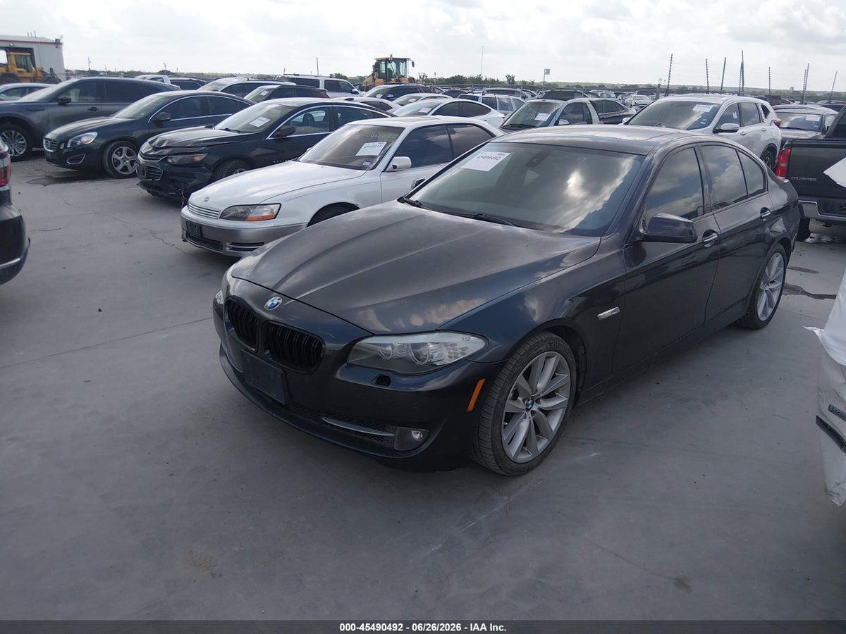 2011 BMW 535I — снимка 2