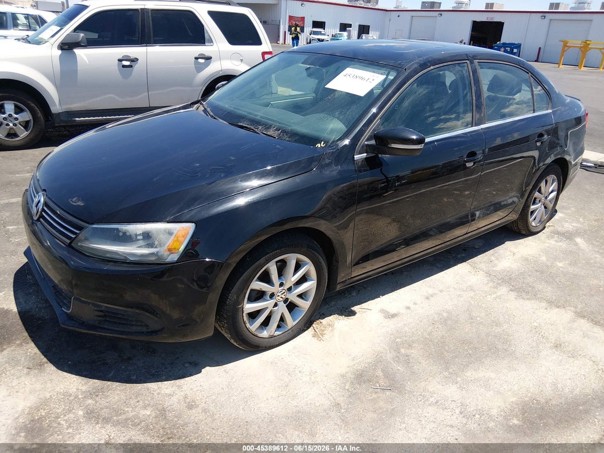 2014 VOLKSWAGEN JETTA 1.8T SE — снимка 2