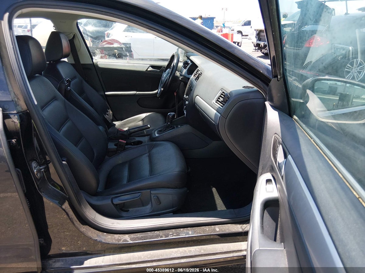 2014 VOLKSWAGEN JETTA 1.8T SE — снимка 5