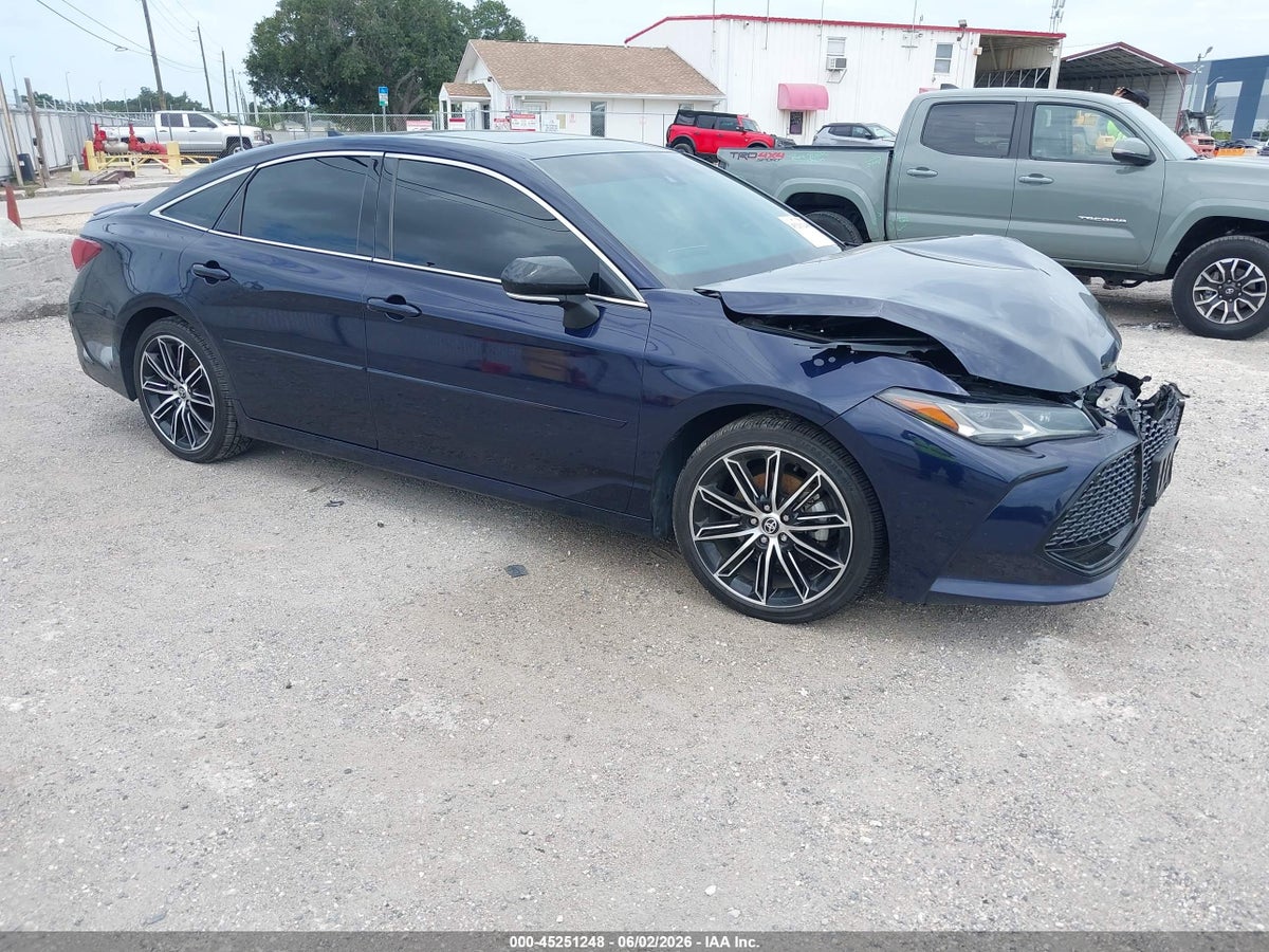 2022 TOYOTA AVALON TOURING