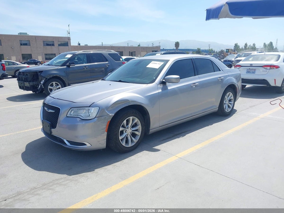 2015 CHRYSLER 300 LIMITED — снимка 2