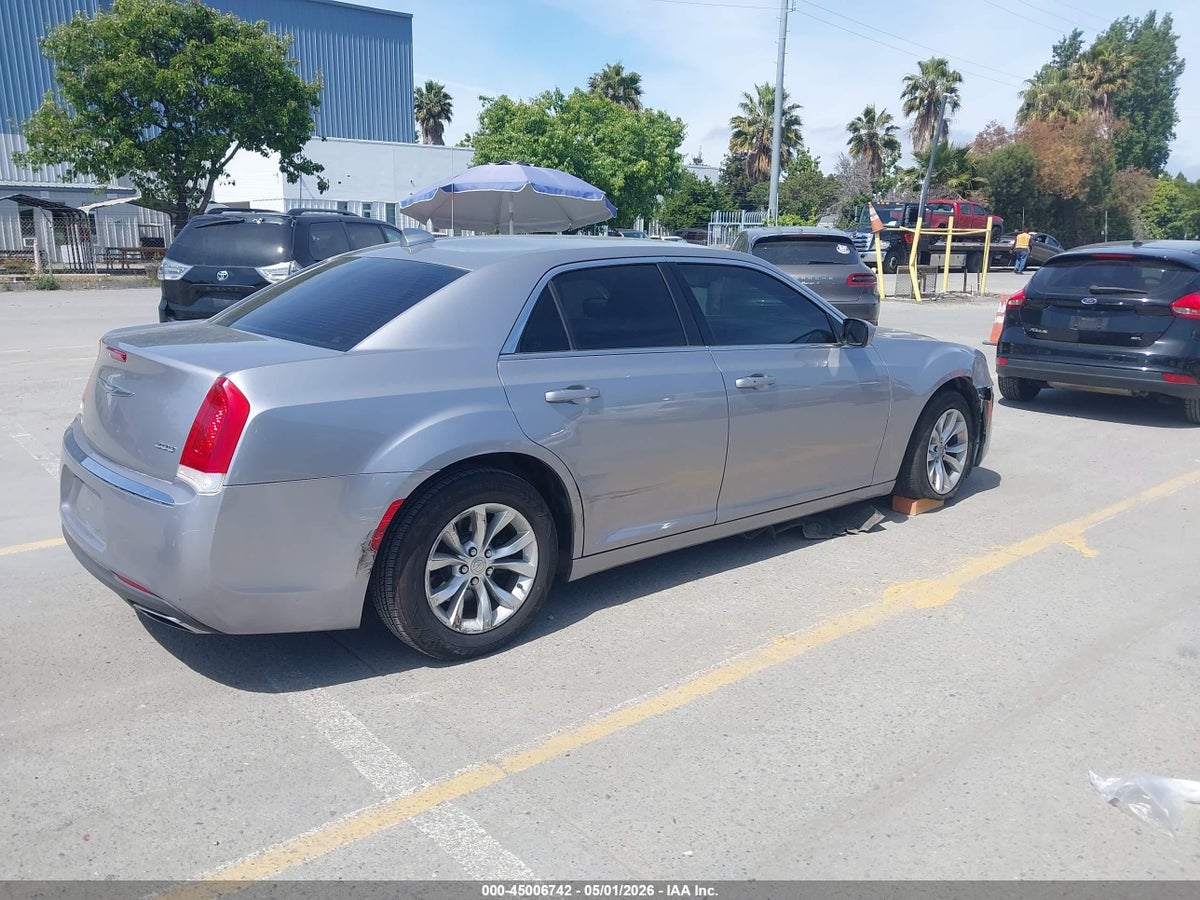 2015 CHRYSLER 300 LIMITED — снимка 4