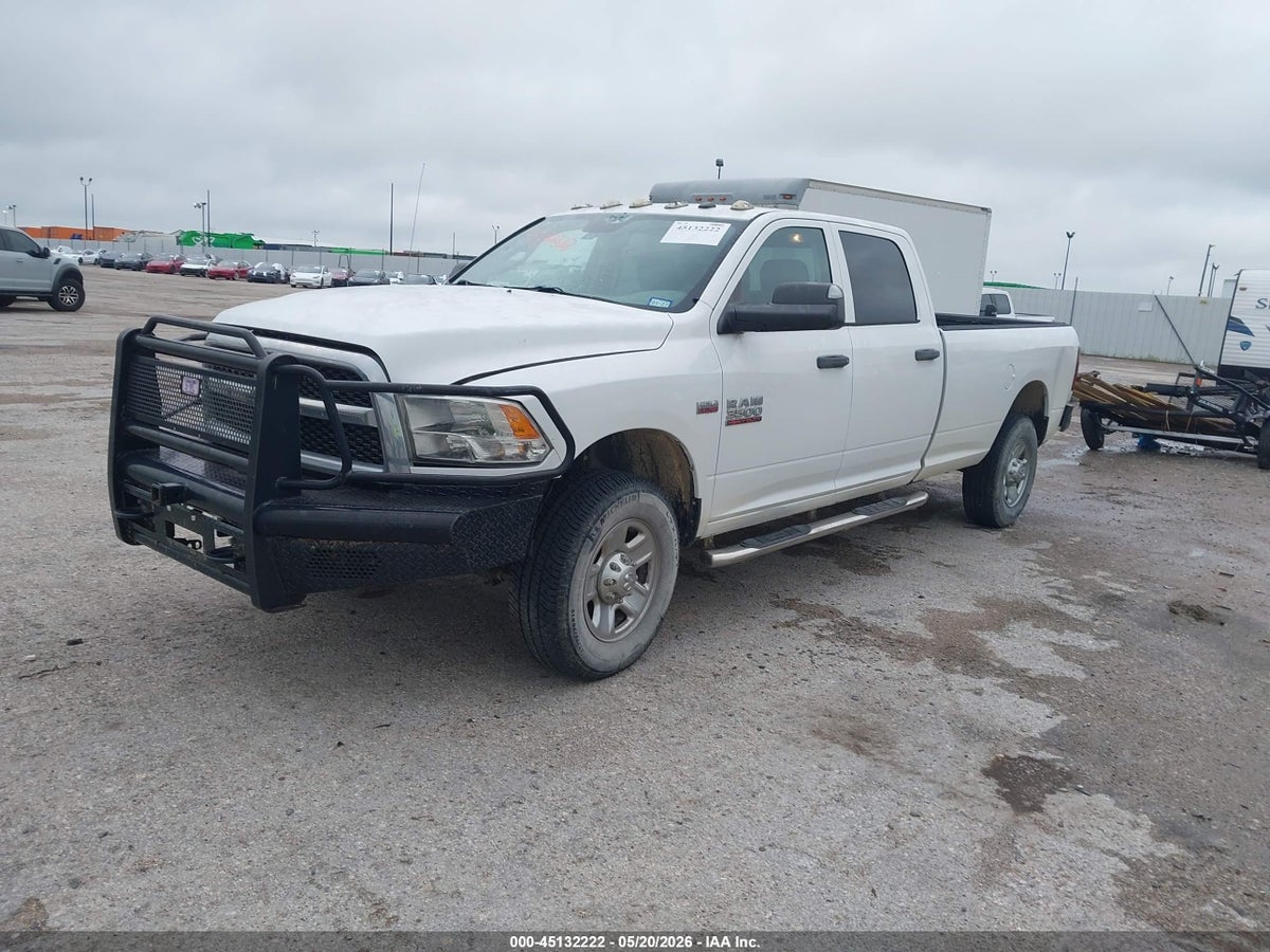 2014 RAM 3500 TRADESMAN — снимка 2