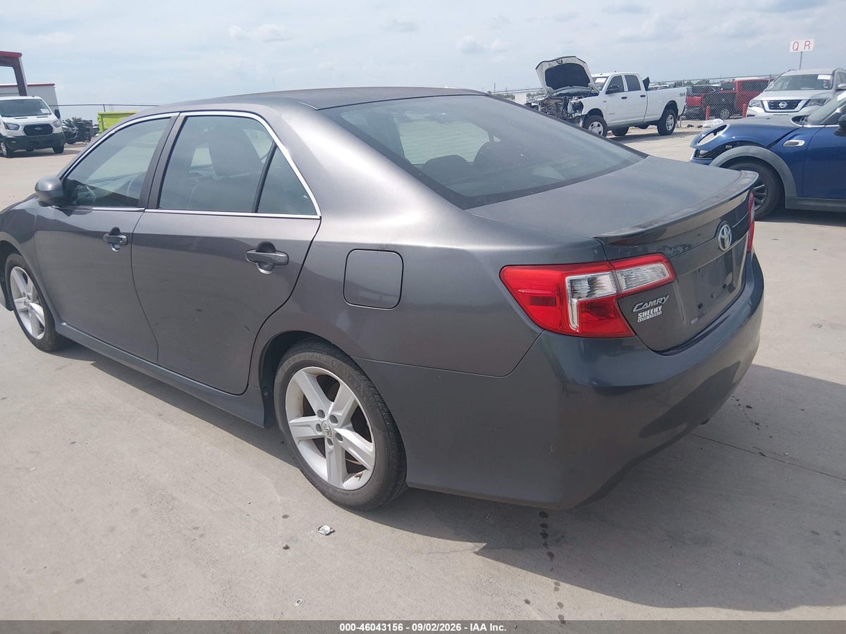 2013 TOYOTA CAMRY SE — снимка 3