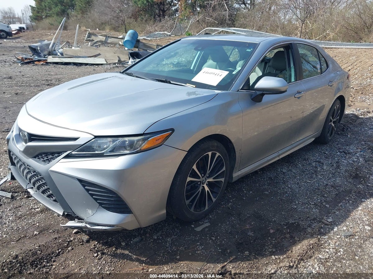 2019 TOYOTA CAMRY SE — снимка 2