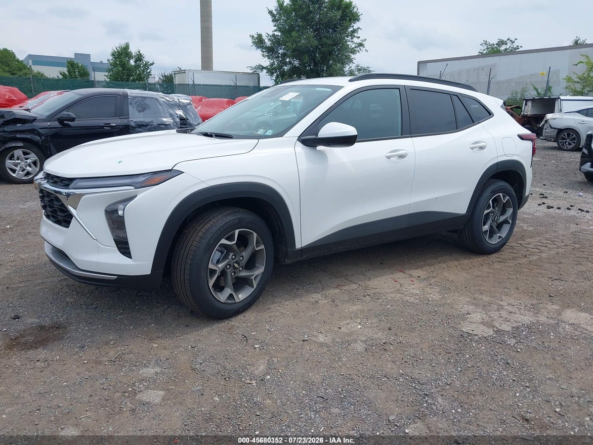 2026 CHEVROLET TRAX FWD LT — снимка 2