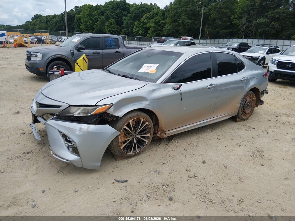 2018 TOYOTA CAMRY SE — снимка 2