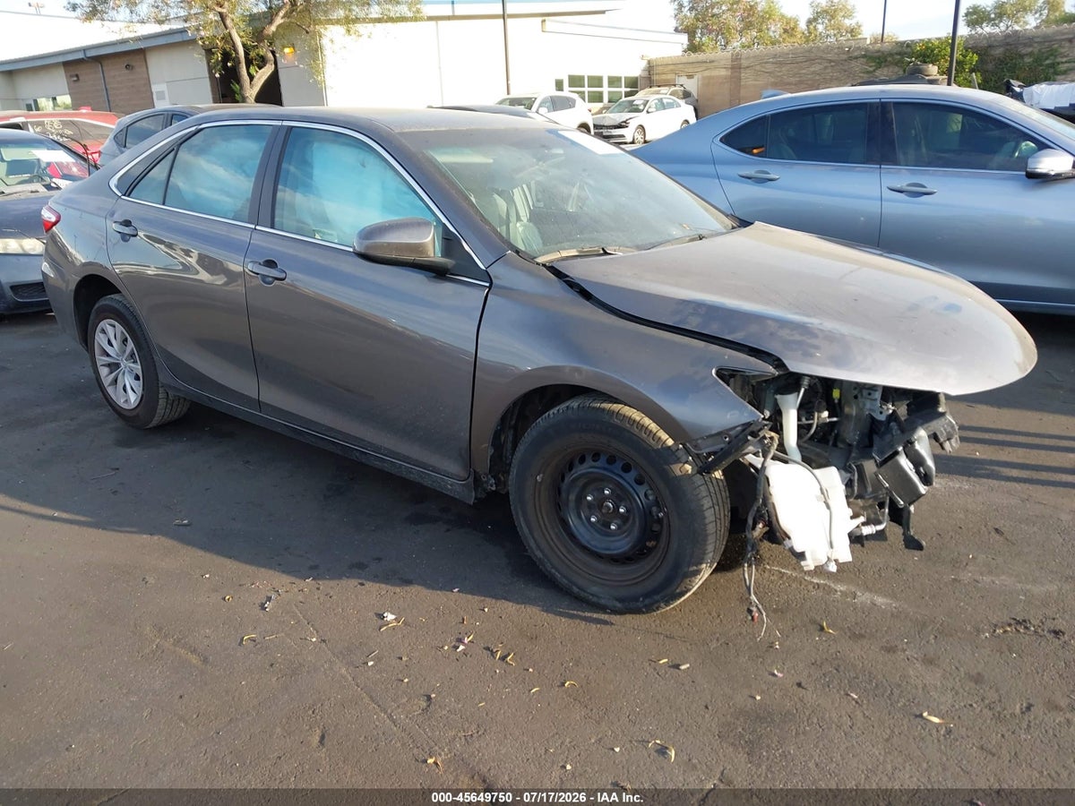 2016 TOYOTA CAMRY LE