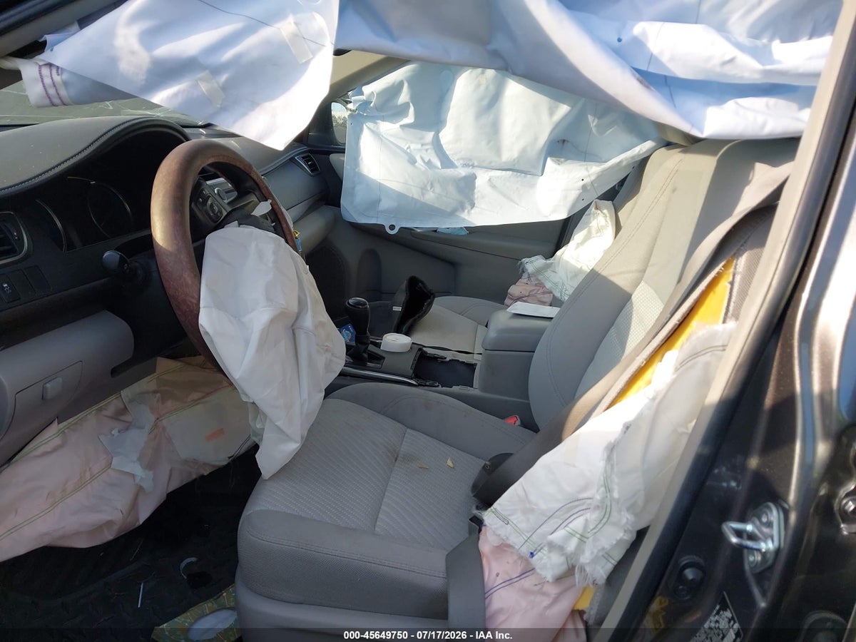 2016 TOYOTA CAMRY LE — снимка 5